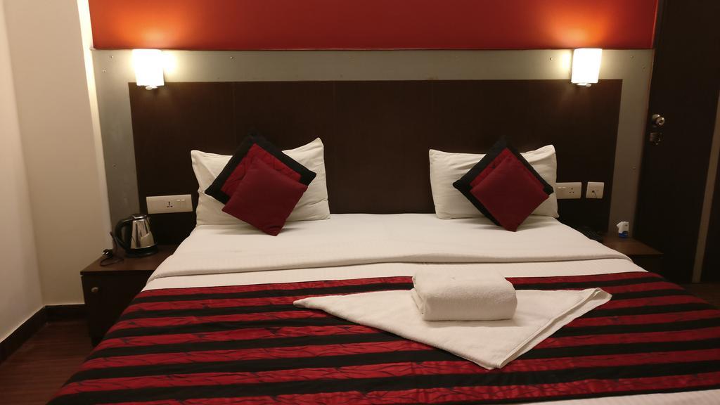 Airport Hotel Vishal Residency New Delhi Exterior photo