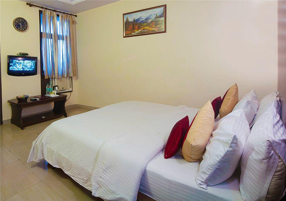 Airport Hotel Vishal Residency New Delhi Exterior photo